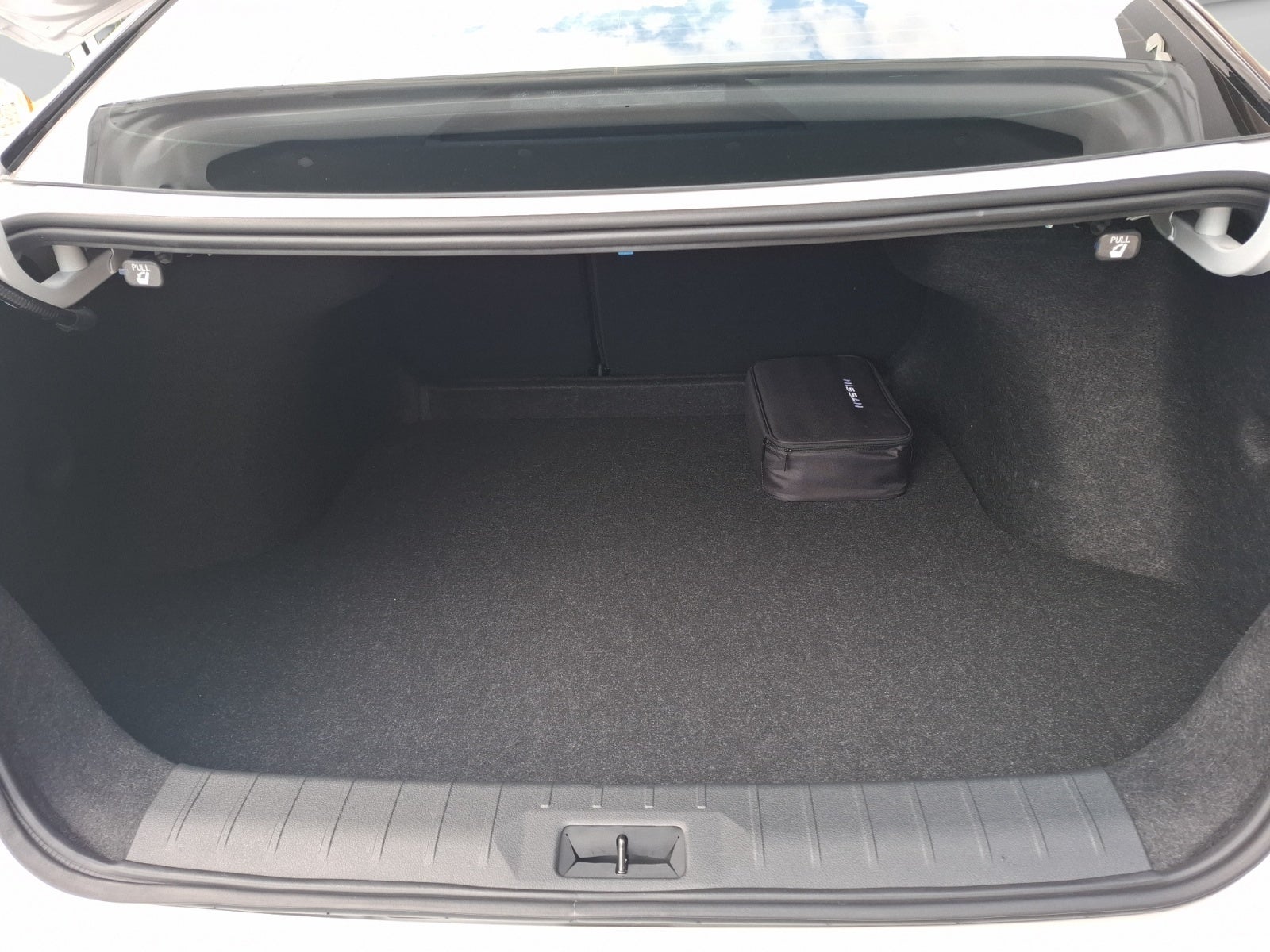 2026 Nissan SENTRA SR PLATINUM CVT 26