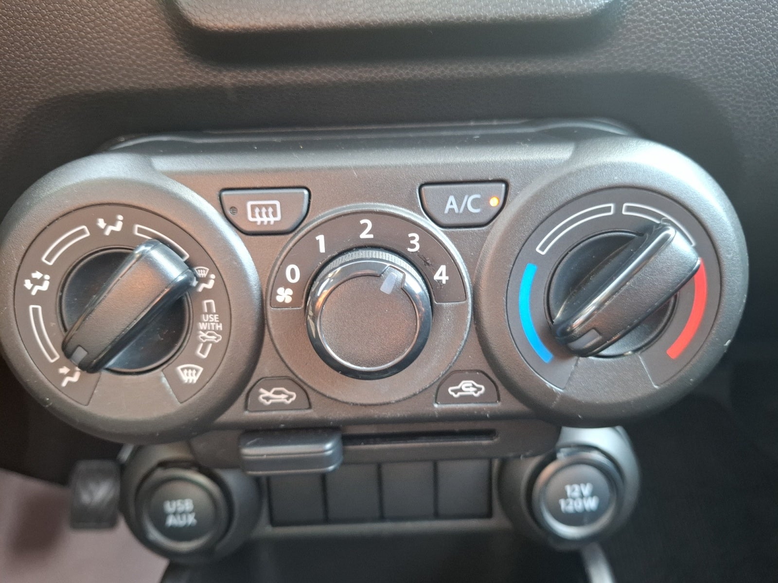 2023 SUZUKI IGNIS GL MT