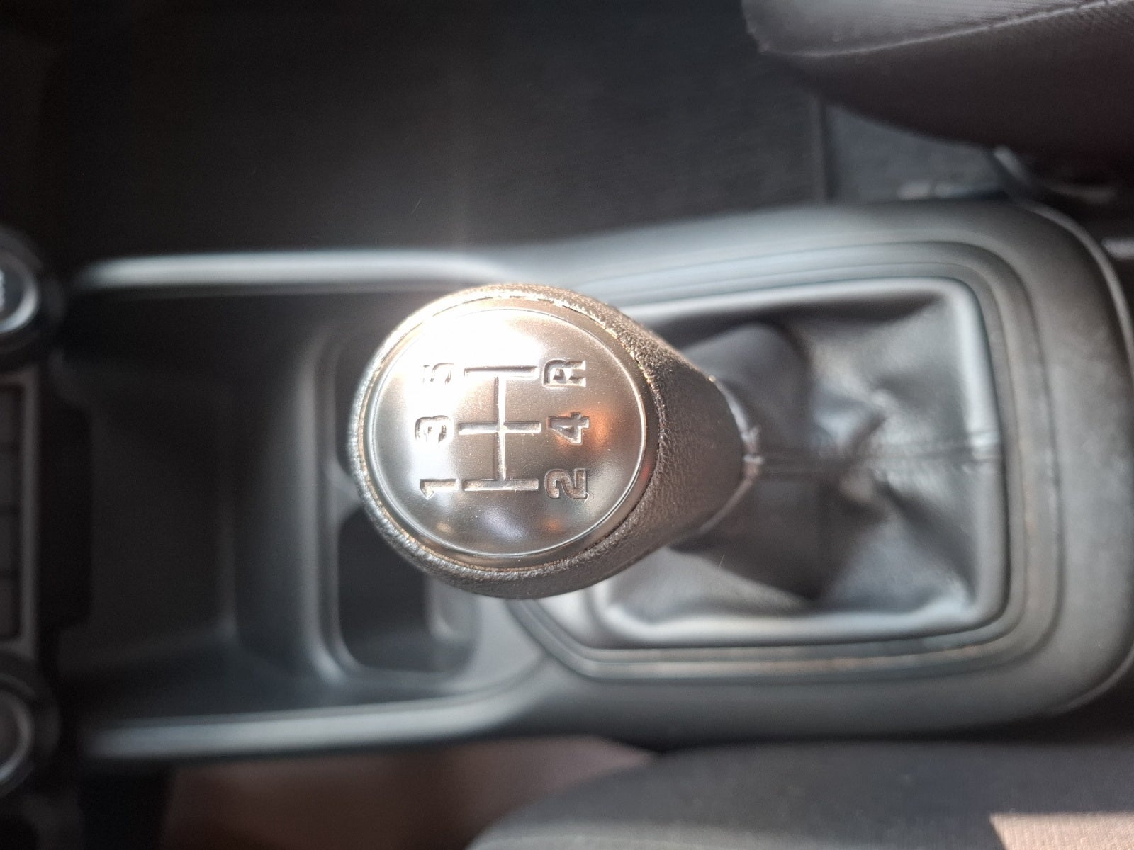 2023 SUZUKI IGNIS GL MT