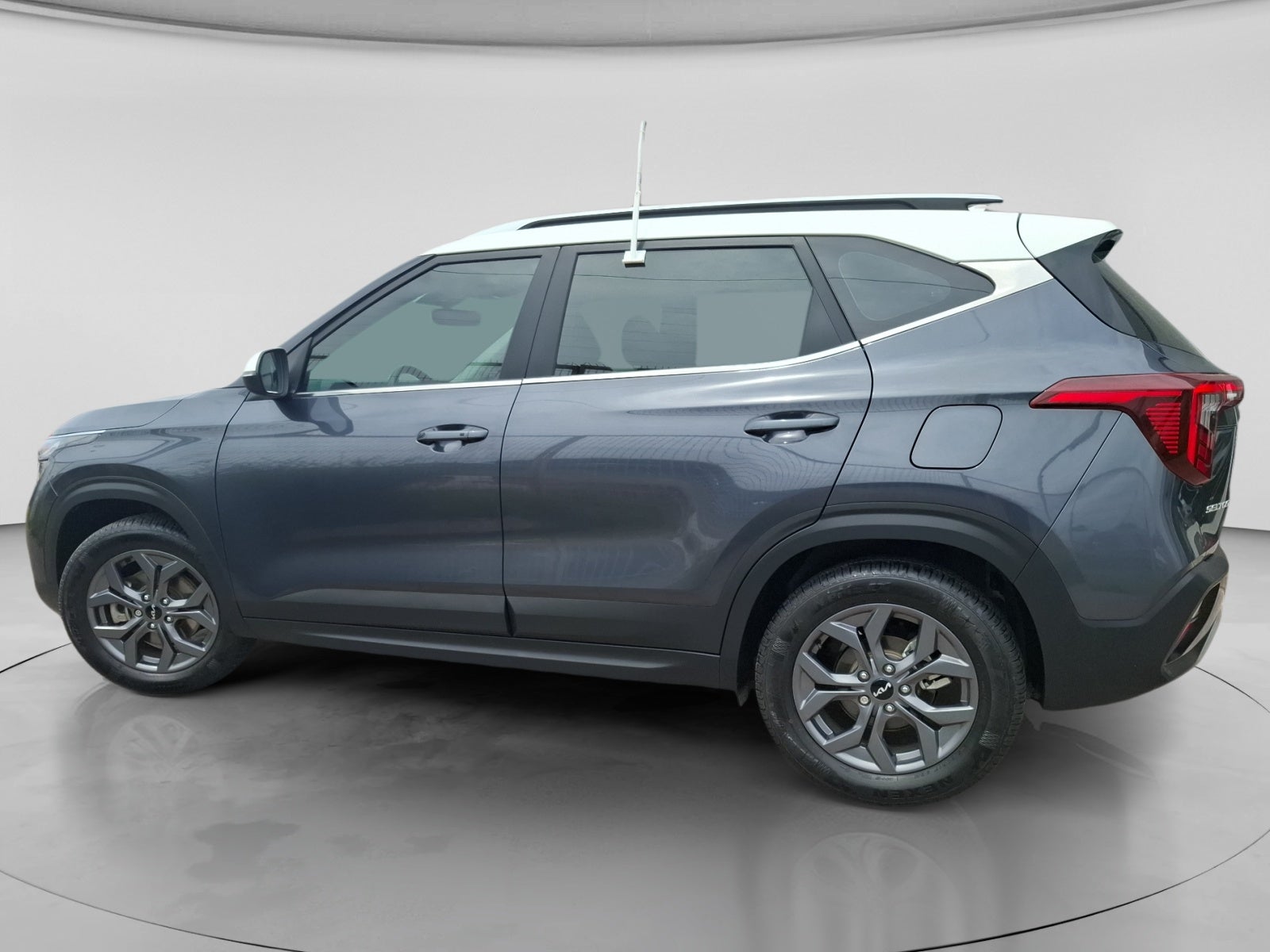 2024 Kia SELTOS EX PACK