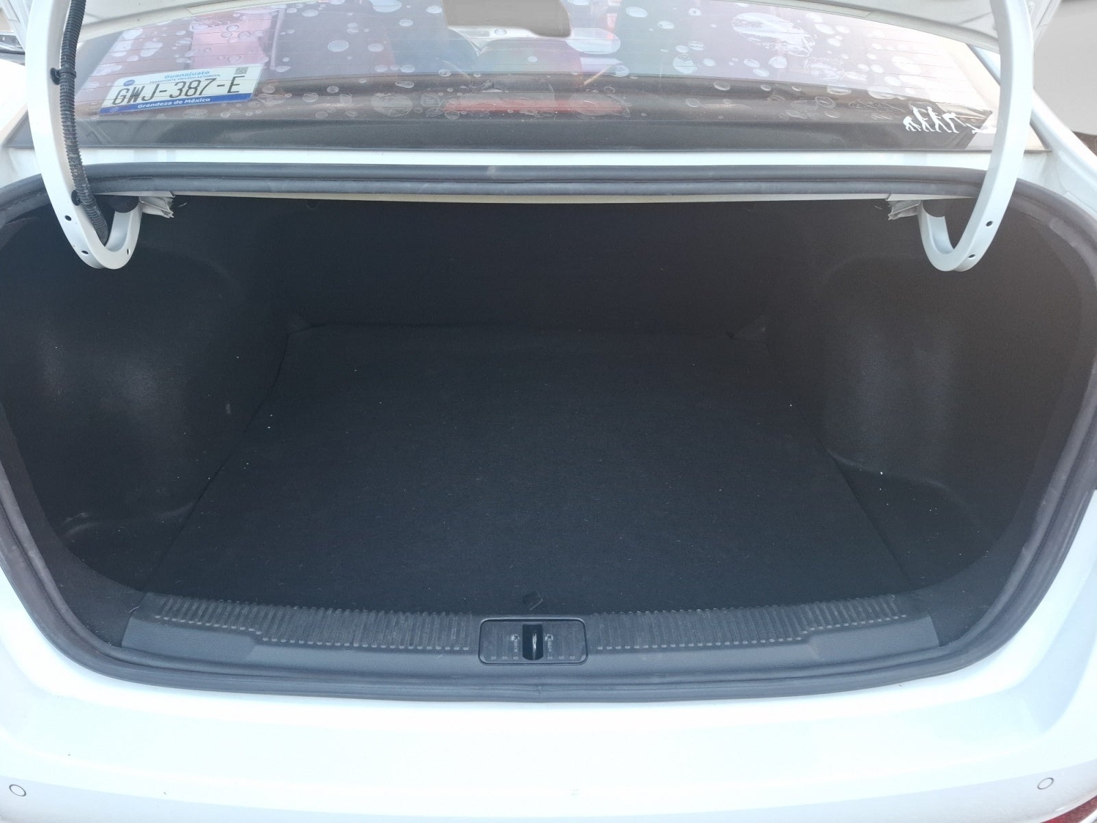2023 MG MG 5 1.5L DEL ELEGANCE AT